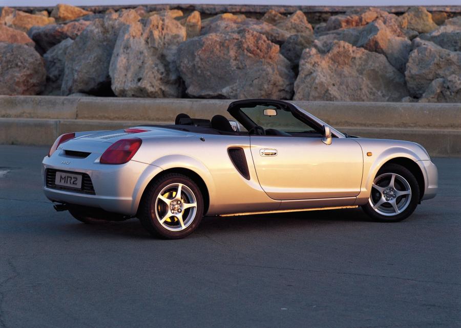  Toyota MR2 1999 года  (фото 14 из 45)